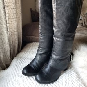 Black Vintage Ninewest boots